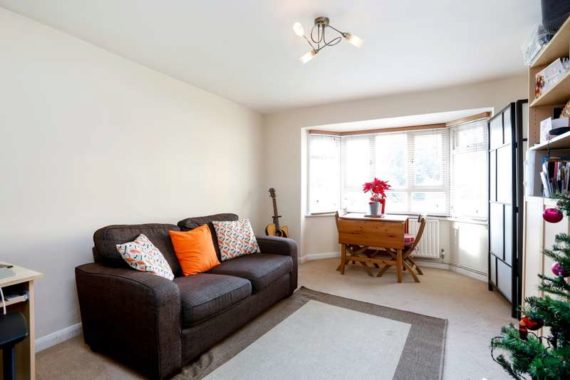 1 bedroom Flat to re...